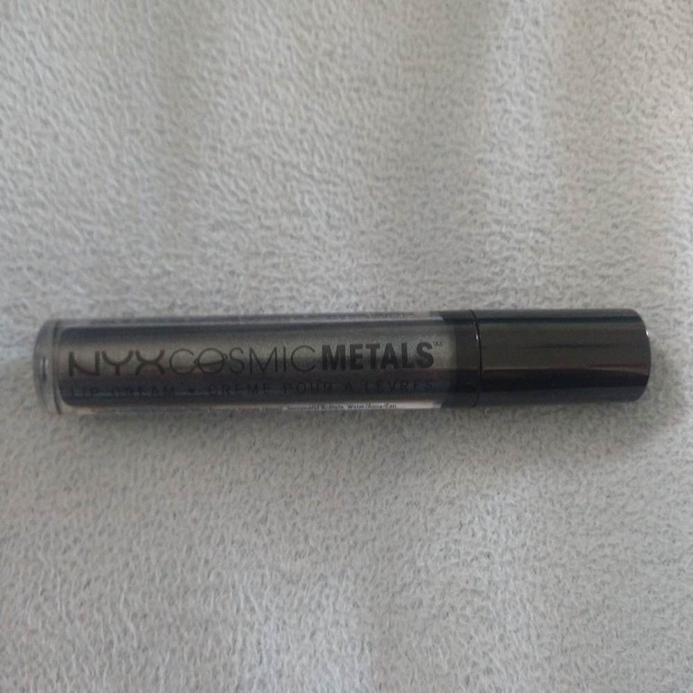 NYX Cosmic Metals Lip Cream